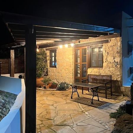 'I Folia' Village House With Roof Garden And Terrace Pissouri Exterior photo