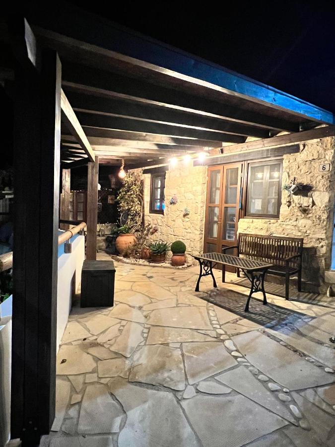 'I Folia' Village House With Roof Garden And Terrace Pissouri Exterior photo